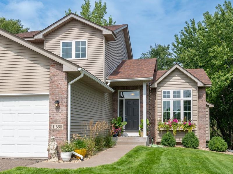 11860 37th St NE, Saint Michael, MN 55376
