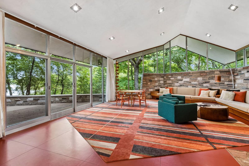 2801 Burnham Blvd, Minneapolis, MN 55416