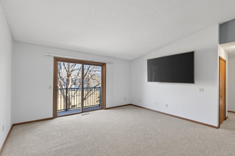 3306 Greenbrier St #3306D, Vadnais Heights, MN 55127
