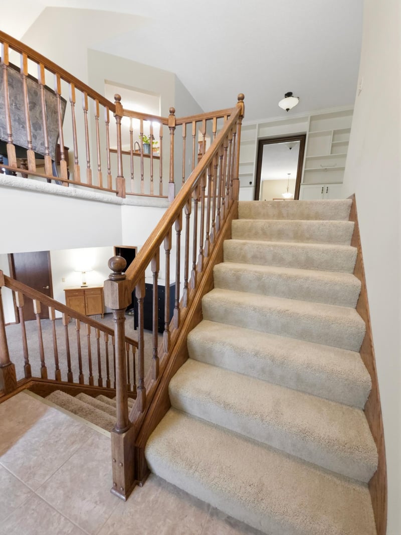 2552 Manitou Ln, White Bear Lake, MN 55110