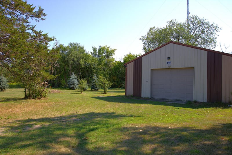 310 8th St SE, Staples, MN 56479