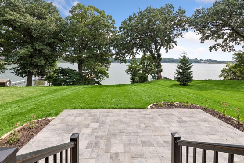 348 W Lake St, Orono, MN 55356