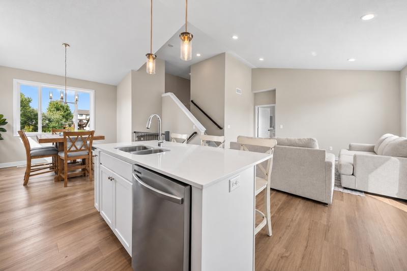 1238 Compton Ave, River Falls, WI 54022