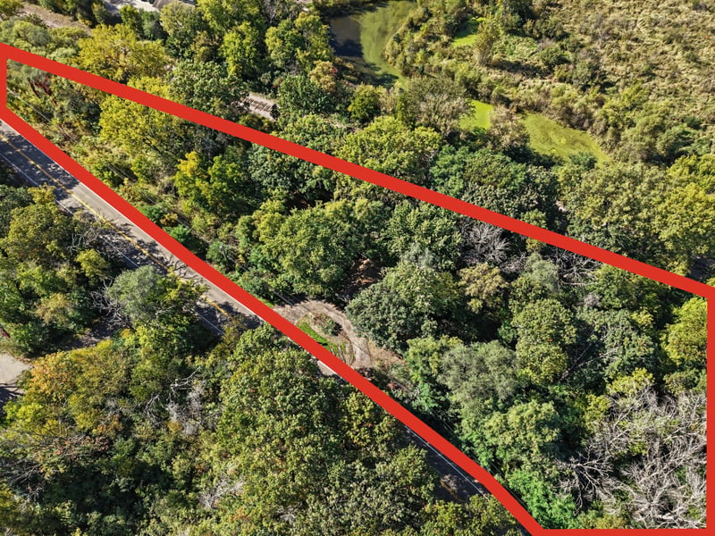 1101 Goose Lake Rd, Gem Lake, MN 55110