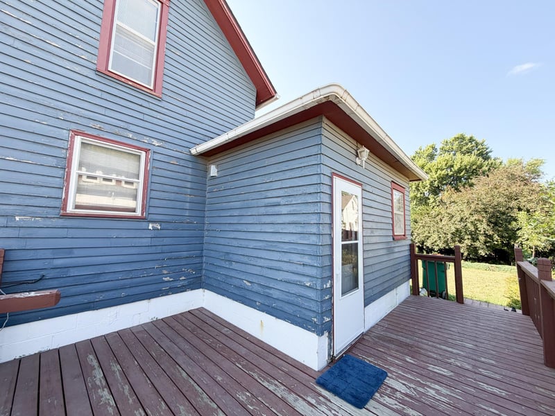 102 Milbrath St, Okabena, MN 56161