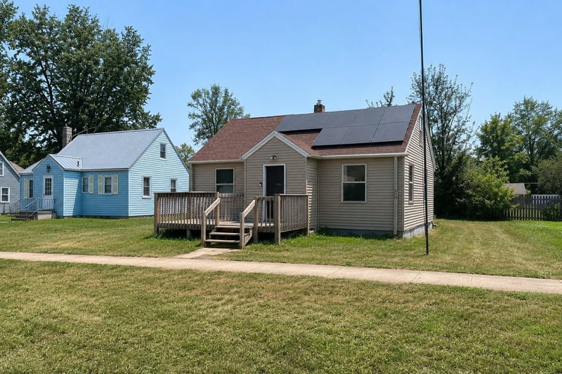 812 2nd St SW, Pipestone, MN 56164