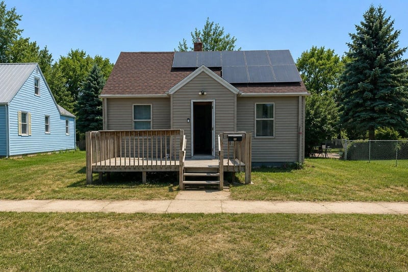 812 2nd St SW, Pipestone, MN 56164