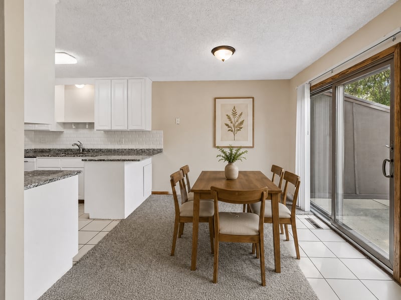 8605 Maplebrook Pw N, Brooklyn Park, MN 55445