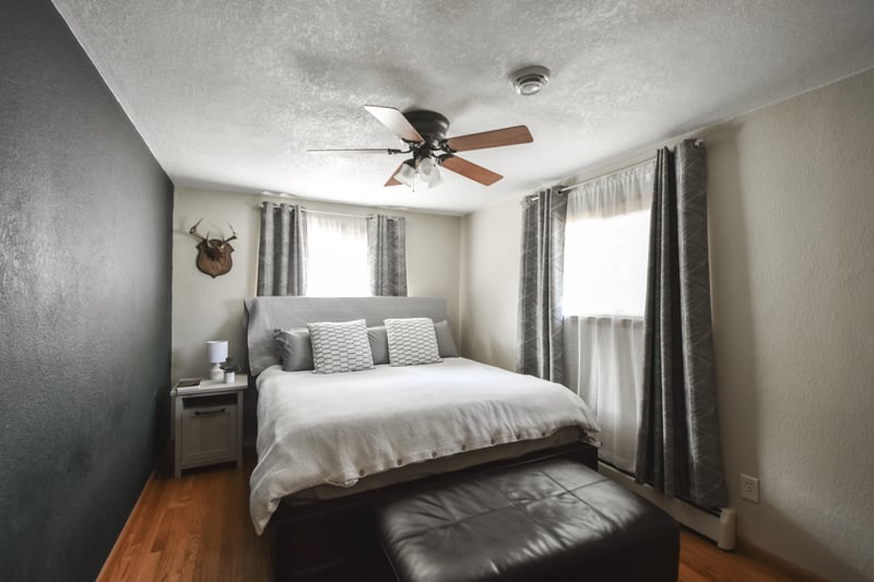 567 W 5th St, Zumbrota, MN 55992