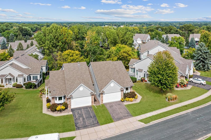 1067 Westcliff Curve, Shoreview, MN 55126