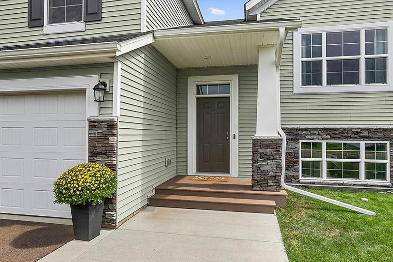 4765 8th Street Loop NE, Saint Cloud, MN 56304