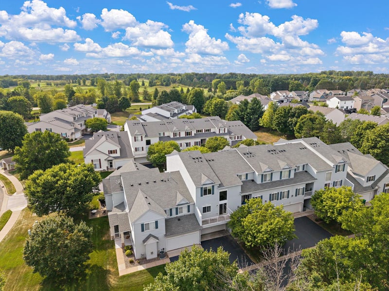 3542 Abercrombie Ln, Stillwater, MN 55082