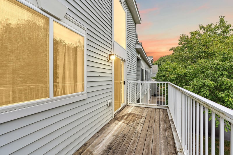 3542 Abercrombie Ln, Stillwater, MN 55082