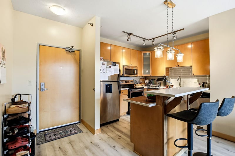2600 University Ave SE #210, Minneapolis, MN 55414