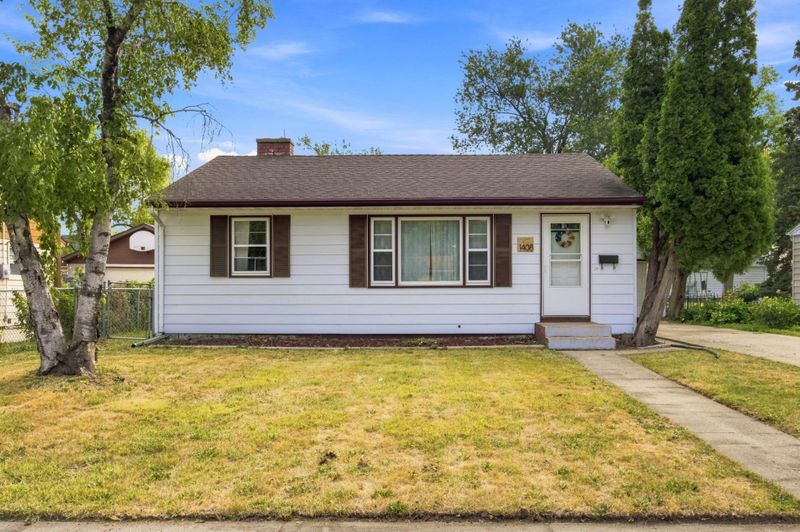 1408 13th St N, Moorhead, MN 56560
