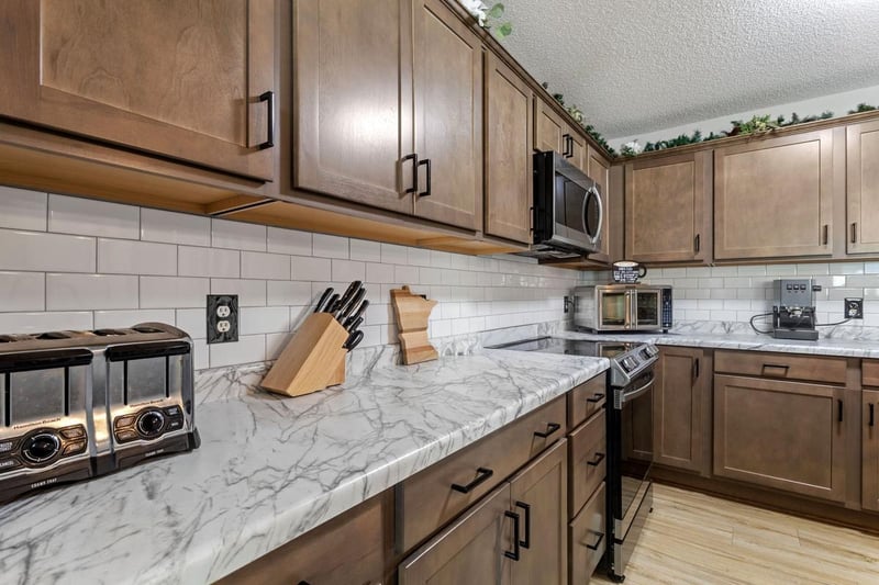 2636 101st Ln N, Brooklyn Park, MN 55444