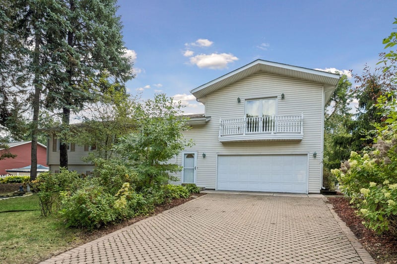 9625 103rd Ave N, Maple Grove, MN 55369