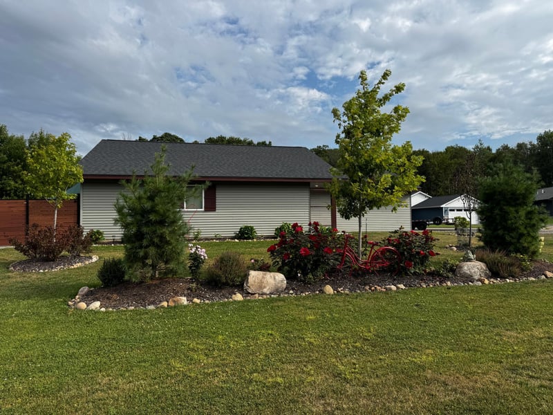 1302 Greentree Dr, Saint Croix Falls, WI 54024