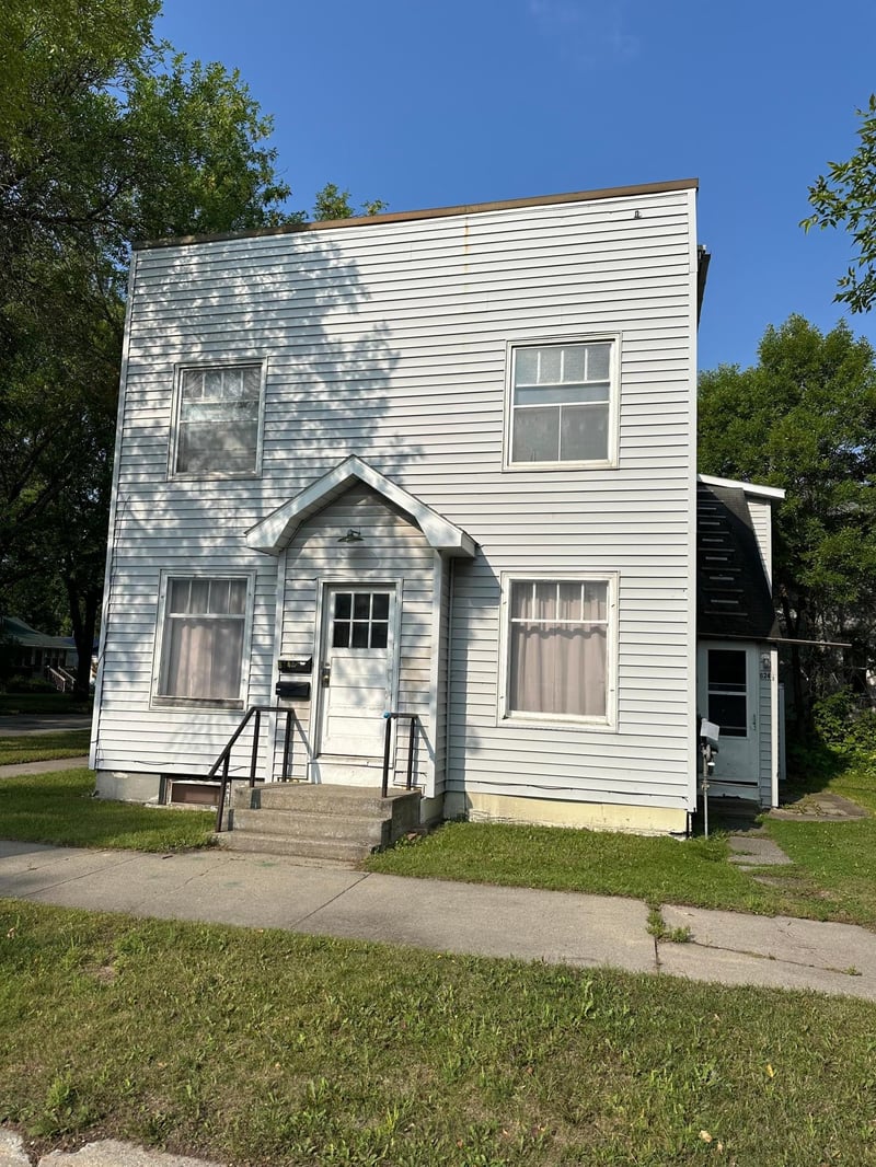 620 5th Ave, International Falls, MN 56649