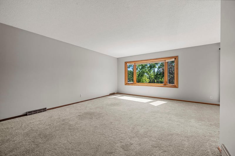 801 E 102nd St, Bloomington, MN 55420
