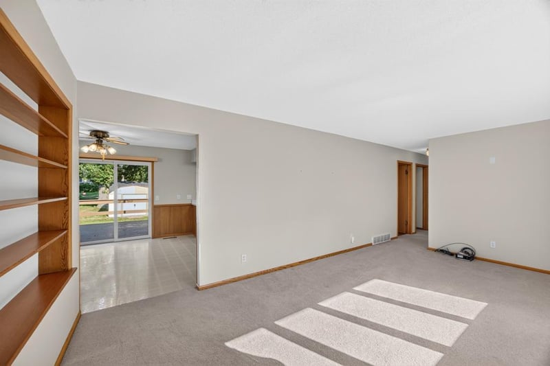 2817 15th Ave NW, Rochester, MN 55901