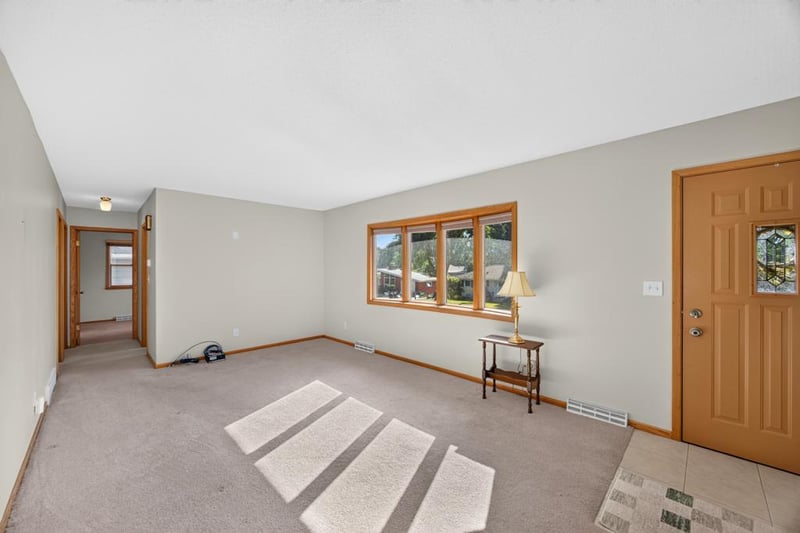 2817 15th Ave NW, Rochester, MN 55901