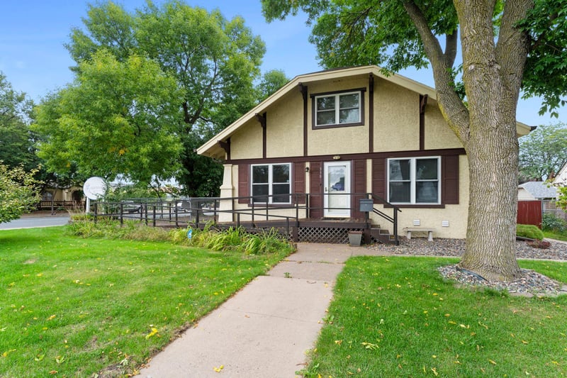 310 Ashland St S, Cambridge, MN 55008