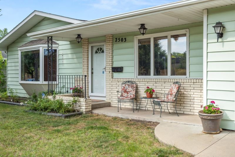 2503 14th St S, Moorhead, MN 56560