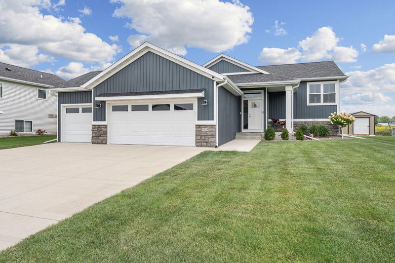 1404 20th St NE, Austin, MN 55912
