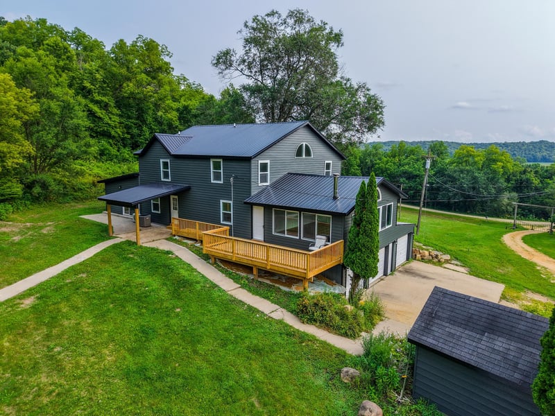 40266 608th St, Zumbro Falls, MN 55991