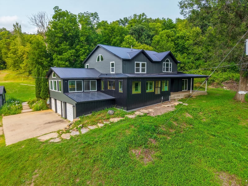 40266 608th St, Zumbro Falls, MN 55991