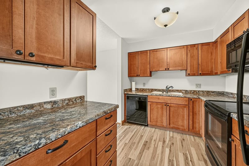 317 6th Ave SW #309, Rochester, MN 55902