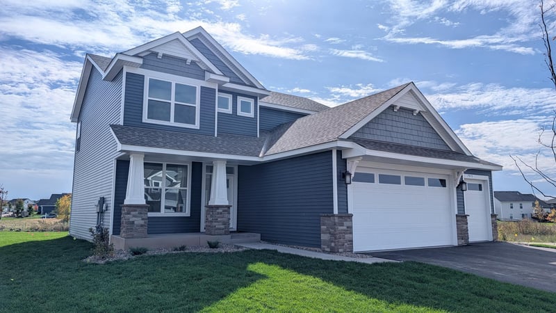 7975 41st St N, Oakdale, MN 55128