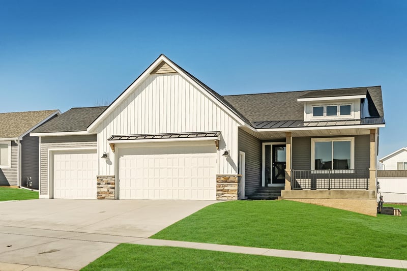 1830 Brandt Dr NE, Byron, MN 55920