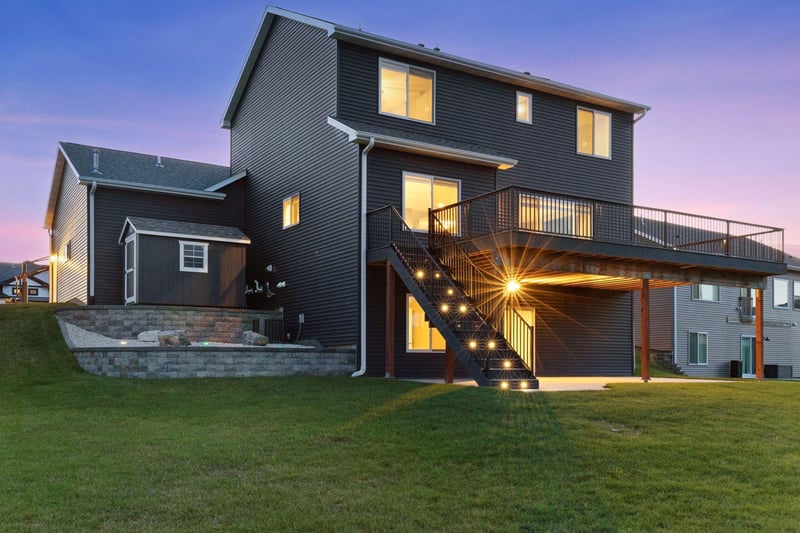 855 Towne Dr NE, Byron, MN 55920