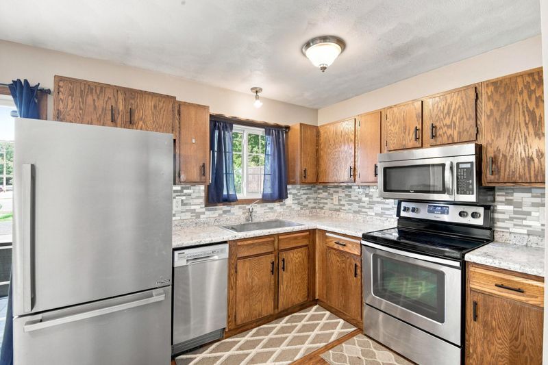 635 23rd St NE, Owatonna, MN 55060