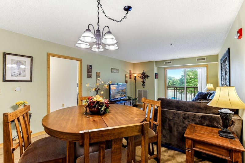 4845 W 123rd St #201, Savage, MN 55378