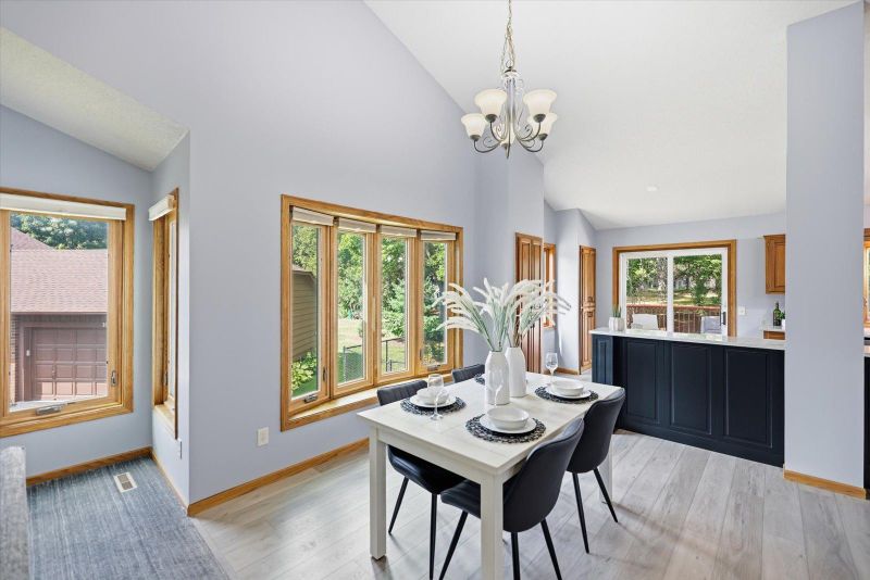 1000 April Pl, Burnsville, MN 55306