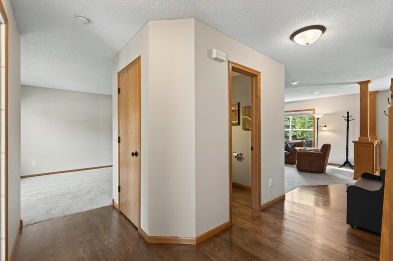 1945 Clearwater Rd, Waconia, MN 55387