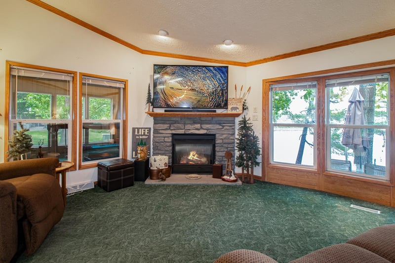 22390 S Shore Dr, Emily, MN 56447