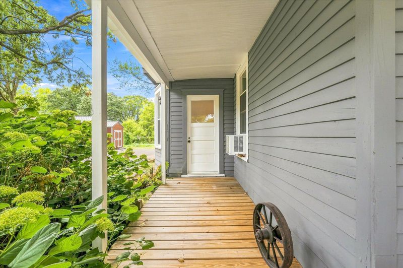2819 Helen St N, North Saint Paul, MN 55109