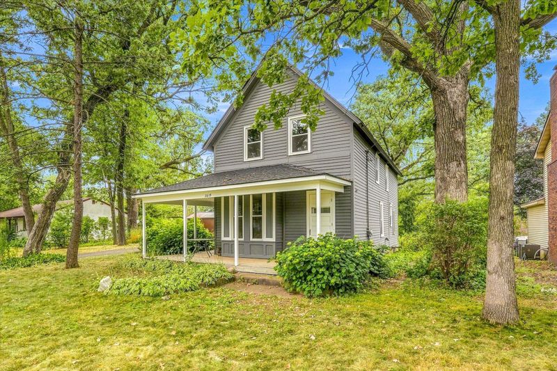 2819 Helen St N, North Saint Paul, MN 55109