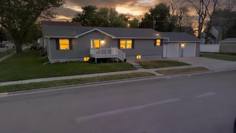 215 2nd Ave NE, Hayfield, MN 55940