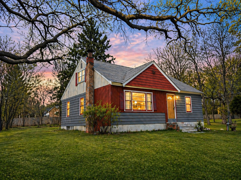 26750 Smithtown, Excelsior, MN 55331
