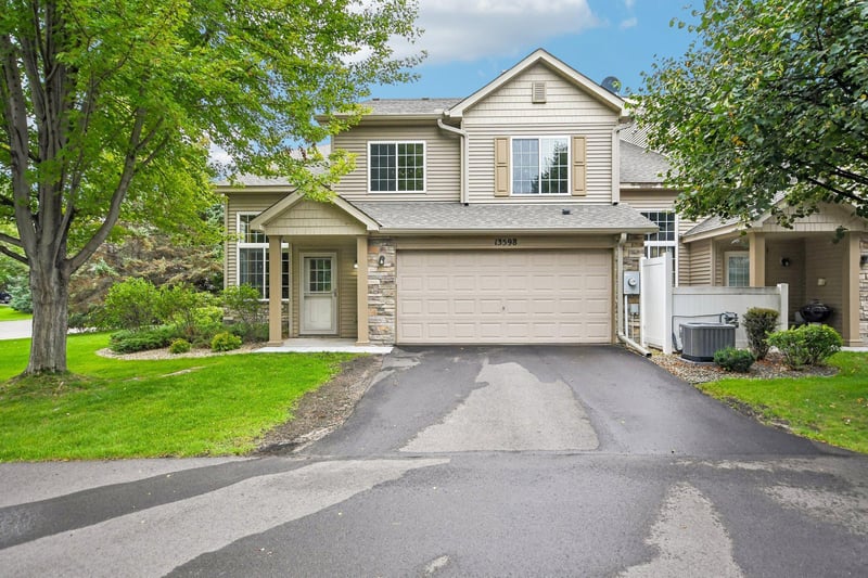 13598 Partridge Cir NW, Andover, MN 55304