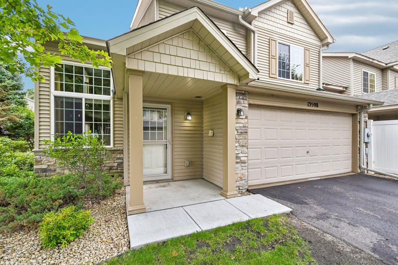 13598 Partridge Cir NW, Andover, MN 55304