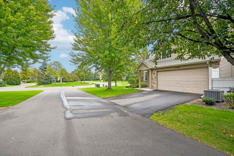 13598 Partridge Cir NW, Andover, MN 55304