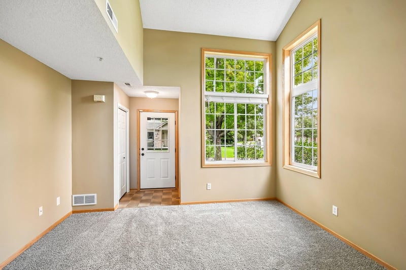 13598 Partridge Cir NW, Andover, MN 55304