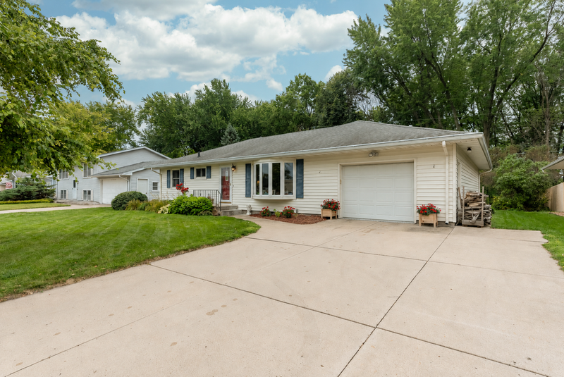 2613 E Main St, Mankato, MN 56001