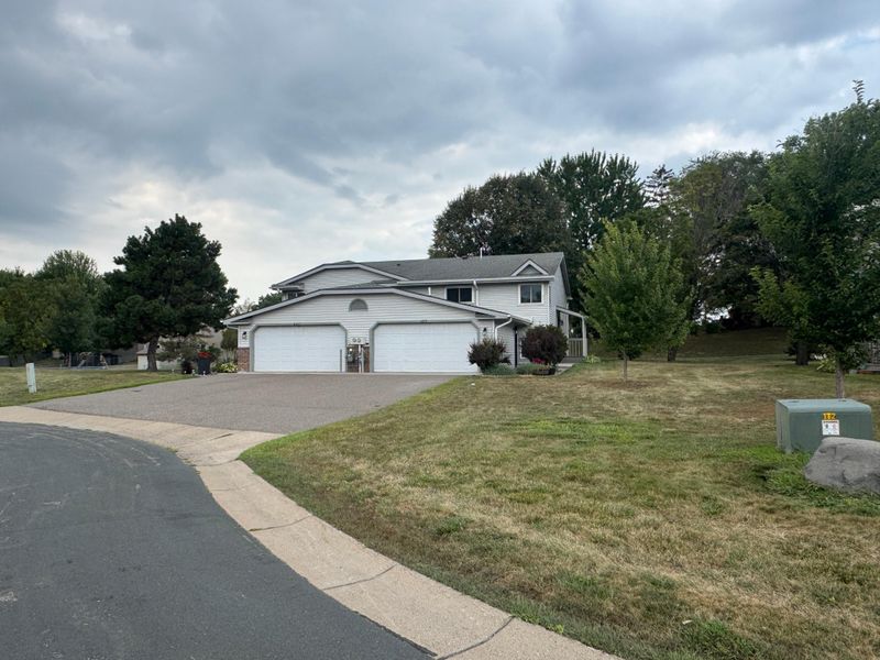 6279 Monticello Ln N, Maple Grove, MN 55369
